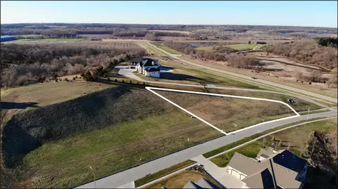 7266 Eldorado Pt, West Des Moines, IA 50266