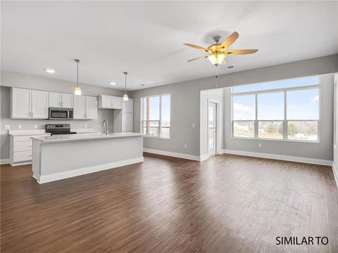 9065 Bishop Dr #112, West Des Moines, IA 50266