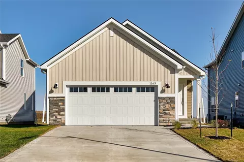 1165 NW Yorktown Dr, Waukee, IA 50263