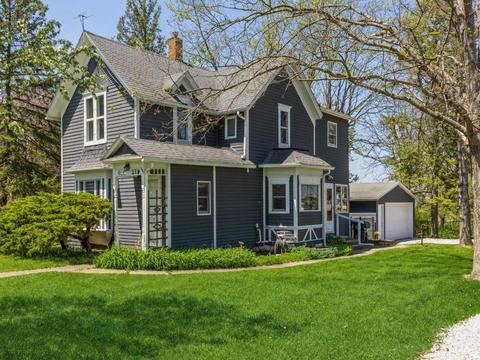 111 Mathews Dr, Gilbert, IA 50105 photo 1