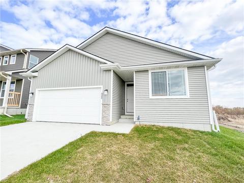 522 Kingfisher Dr, Norwalk, IA 50211