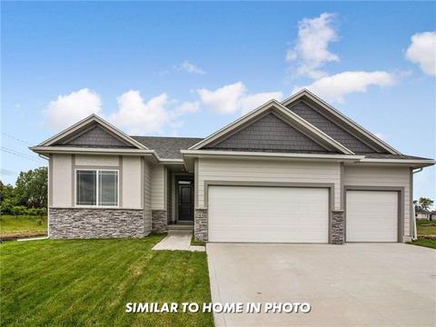 2635 Avalon Dr, Waukee, IA 50263 photo 1