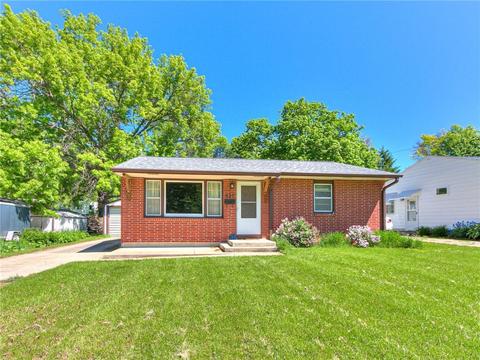 421 E 6th St, Ames, IA 50010 photo 1