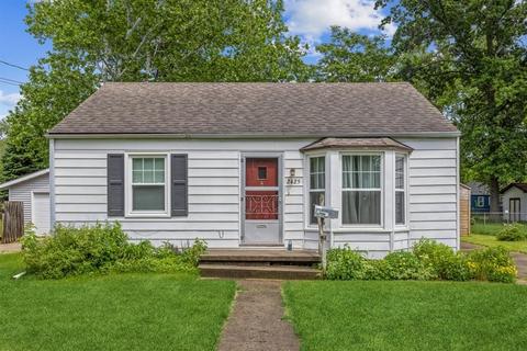 2425 50th St, Des Moines, IA 50310 photo 1