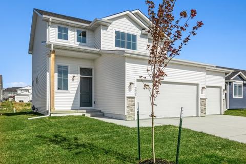 2825 21st St SW, Altoona, IA 50009