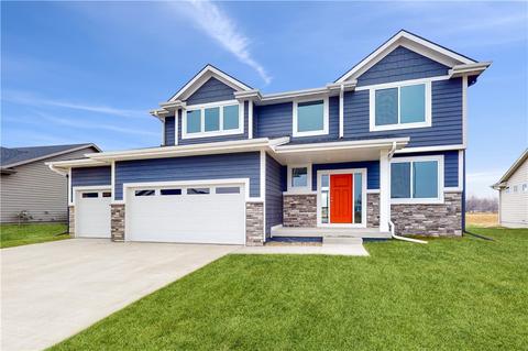95 NW Valleyview Dr, Waukee, IA 50263