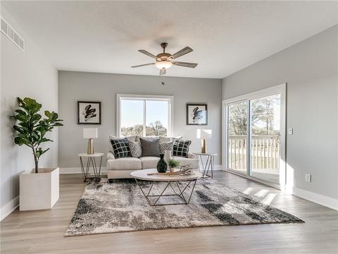 2708 Yordi Dr, Norwalk, IA 50211