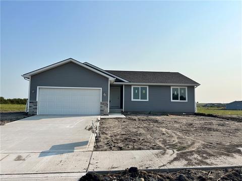 2015 Windcrest Dr, Granger, IA 50109 photo 1