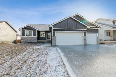 3313 NW Reinhart Dr, Ankeny, IA 50023