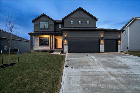 1410 NW Brandywine Ln, Waukee, IA 50263