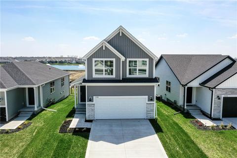 1146 NW Yorktown Dr, Waukee, IA 50263