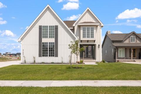6105 NE Grant Ct, Ankeny, IA 50021