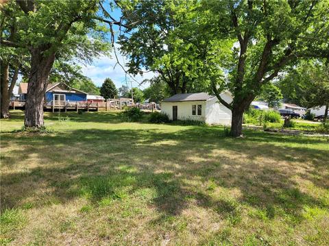 504 NE 1st St NE, Melcher Dallas, IA 50163
