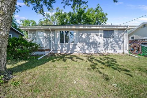 4018 50th St, Des Moines, IA 50310 photo 1