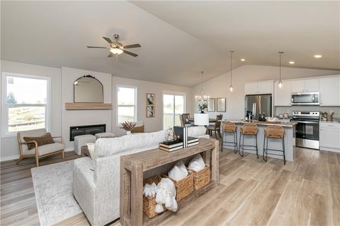 200 Fireside Dr NW, Bondurant, IA 50035