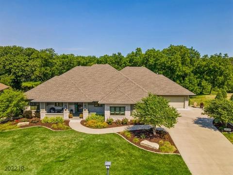 445 Arrowhead Dr, Waukee, IA 50263 photo 1