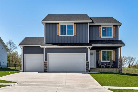 604 E Vista Lake Ave, Polk City, IA 50226