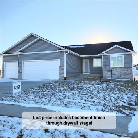 2943 Lund St, Norwalk, IA 50211