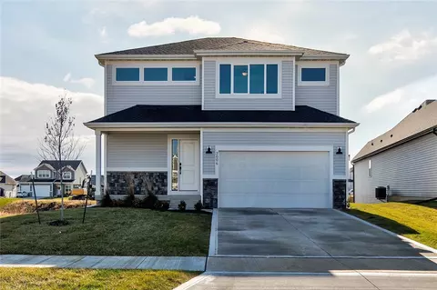 3006 Plum Dr, Norwalk, IA 50211