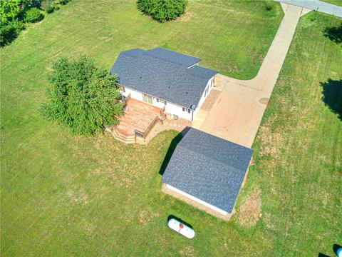 5045 Fine St, Mingo, IA 50168