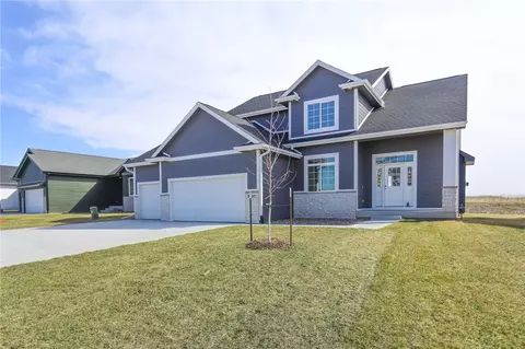 5207 149th St, Urbandale, IA 50323