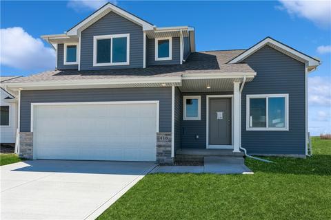416 Fireside Dr NW, Bondurant, IA 50035