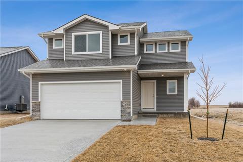 420 Fireside Dr NW, Bondurant, IA 50035