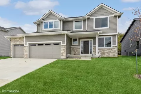 1315 Timber Ridge Dr, Norwalk, IA 50211