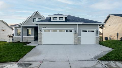 9630 Watermeadow Cir, Johnston, IA 50131