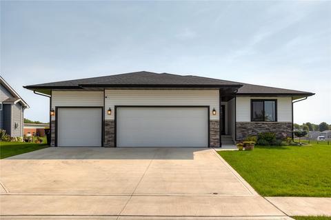 885 8th St, Waukee, IA 50263 photo 1