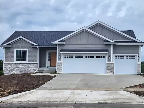 1029 20th Ave SE, Altoona, IA 50009