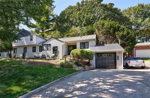 222 Glenview Dr, Des Moines, IA 50312