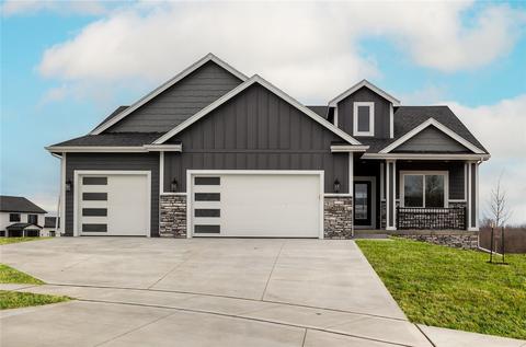 1116 NE Forest Ridge Ct, Ankeny, IA 50021