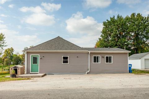 204 N East Ave, Lacona, IA 50139