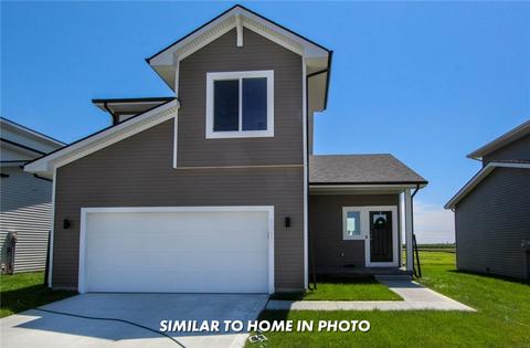 2969 Indigo Ln, Pella, IA 50219