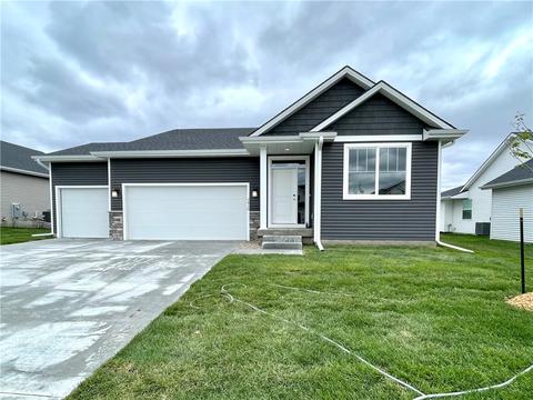 2410 NW Reinhart Dr, Ankeny, IA 50023