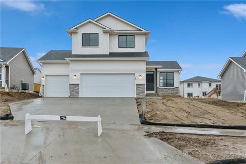 52 NW Pike Cir, Waukee, IA 50263