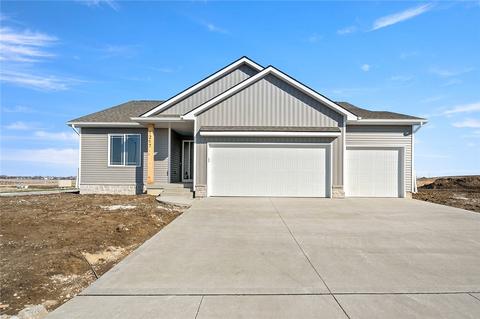 1217 NW Driftwood Dr, Ankeny, IA 50023