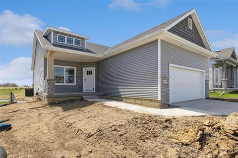 398 SE Hollow Ct, West Des Moines, IA 50265