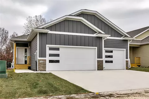 3108 Shadow Creek Ave, Norwalk, IA 50211