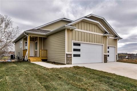 3102 Shadow Creek Ave, Norwalk, IA 50211