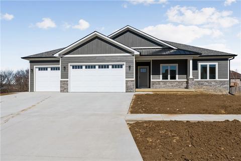 786 184th Pl, Pella, IA 50219