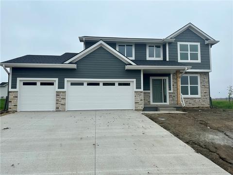 5401 149th St, Urbandale, IA 50323