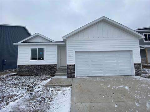 660 SE Mesa Dr, Waukee, IA 50263