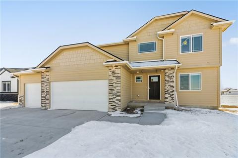 120 NW Valleyview Dr, Waukee, IA 50263