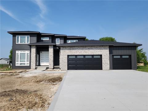 2820 NW Cedarwood Dr, Ankeny, IA 50023