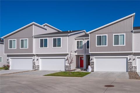 379 NE Mink Dr, Waukee, IA 50263