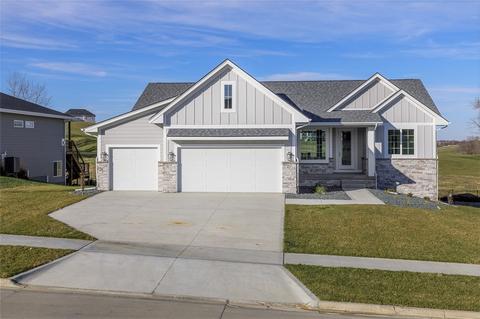 427 W High Rd, Norwalk, IA 50211