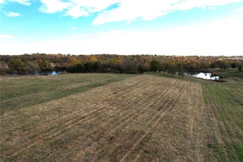 01 Summerset Rd, Indianola, IA 50125