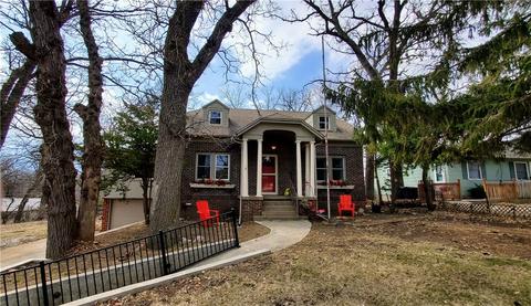109 Thomas Jefferson Dr, Newton, IA 50208